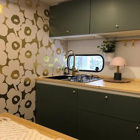 Santa Village Northern Lights Box Kemping *